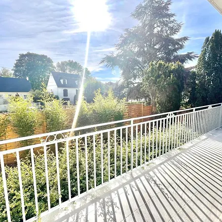 Edouard - 180m2 In Nature & Forest - 20min - 7min Airport