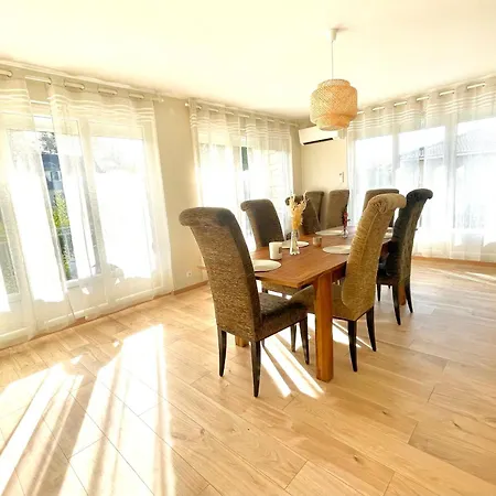 Villa Edouard - 180m2 In Nature & Forest - 20min - 7min Airport